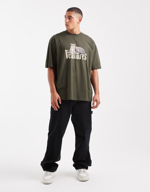 ASOS DESIGN - Oversized T-shirt met grafische luipaard- en tekstprint in kaki, 2 van 5