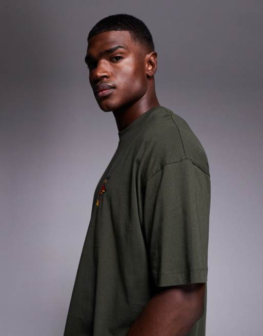 ASOS DESIGN - Oversized T-shirt met grafische tekstprint en embleem in donkergroen, 4 van 5