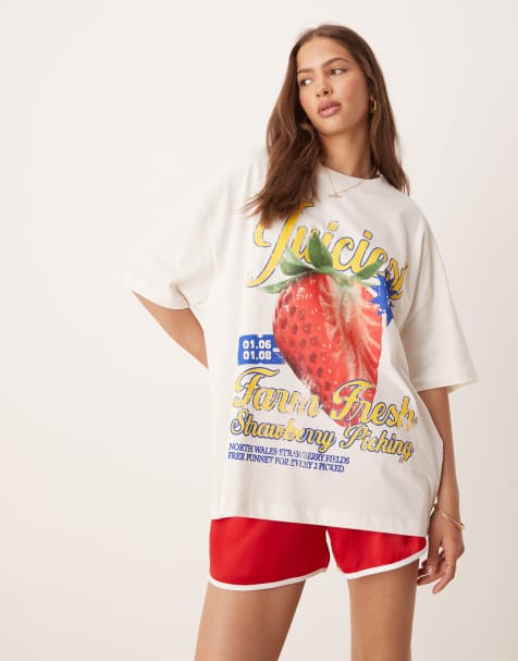 ASOS DESIGN - Oversized T-shirt met grafische vintage aardbeienprint in crème - view 1