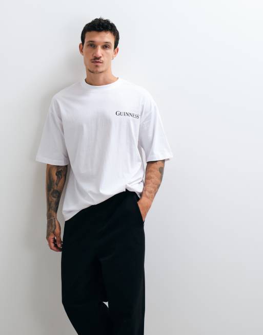 ASOS DESIGN oversized T-shirt met Guinness print in wit, 2 van 5