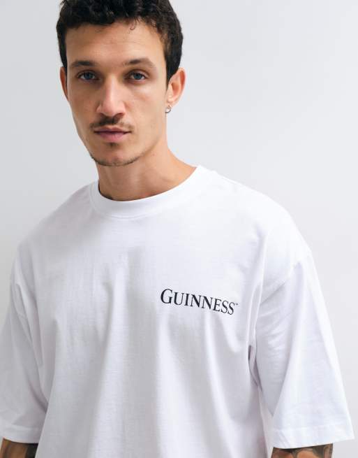 ASOS DESIGN oversized T-shirt met Guinness print in wit, 4 van 5