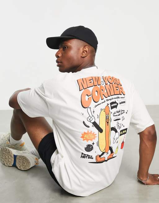 ASOS DESIGN - Oversized T-shirt met hotdogprint op de rug en borst in gebroken wit, 3 van 4