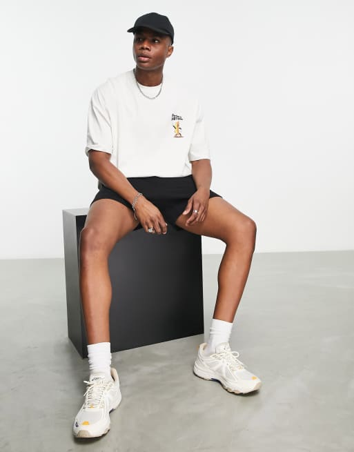 ASOS DESIGN - Oversized T-shirt met hotdogprint op de rug en borst in gebroken wit, 4 van 4