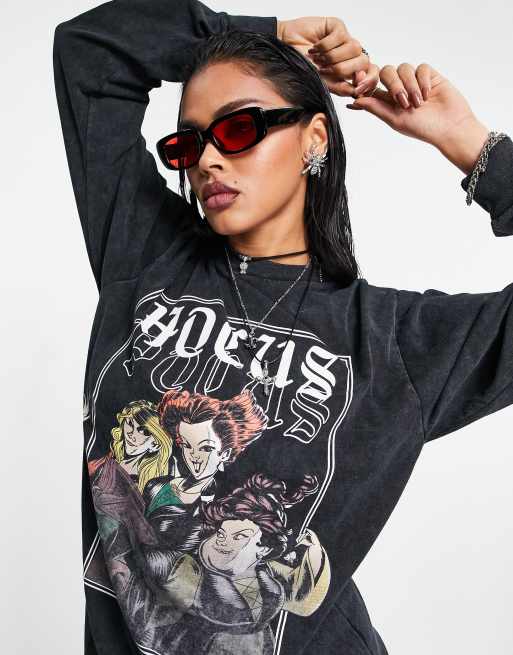 ASOS DESIGN - Oversized T-shirt met lange mouwen en gelicenseerde Hocus Pocus-print in antraciet met wassing