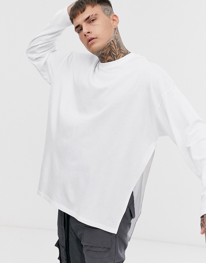 ASOS DESIGN - Oversized T-shirt met lange mouwen en grote zijsplits in wit