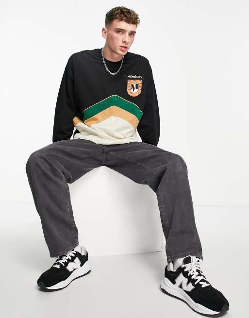ASOS DESIGN - Oversized t-shirt met lange mouwen en kleurvlakken met patch op de borst , 4 van 4