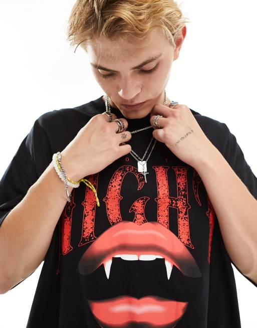 ASOS DESIGN - Oversized T-shirt met lippenprint op de voorkant in zwart, 4 van 4