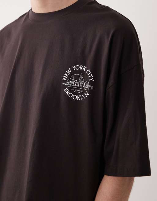 ASOS DESIGN - Oversized T-shirt met New York-print op de achterkant in bruin, 5 van 5