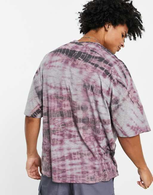 ASOS DESIGN - Oversized T-shirt met paarse grunge wassing en print op de borst, 2 van 4