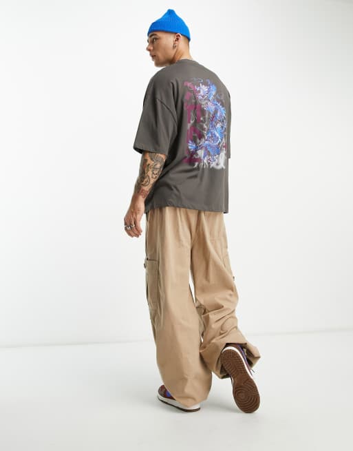 ASOS DESIGN - Oversized T-shirt met retro drakenprint op de achterkant in grijs