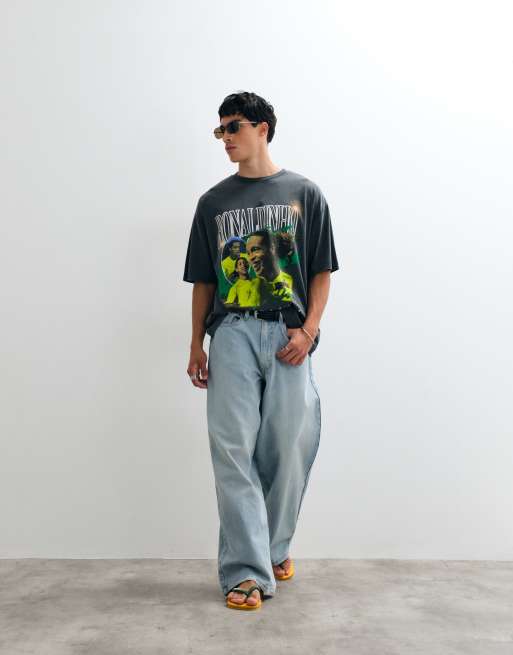 ASOS DESIGN oversized T-shirt met Ronaldinho-print in gewassen zwart, 5 van 5