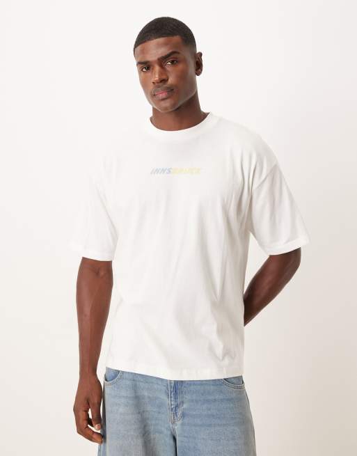 ASOS DESIGN - Oversized T-shirt met skiprint in wit, 3 van 5