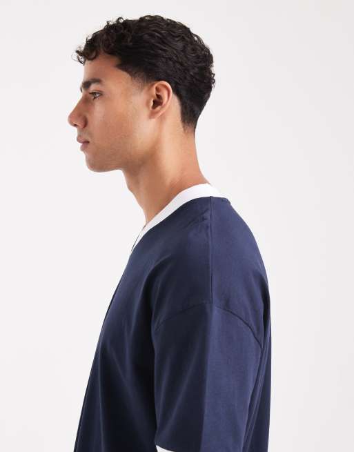 ASOS DESIGN - Oversized T-shirt met V-hals en contrasterende bies in marineblauw , 4 van 5