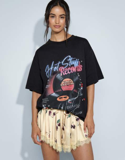ASOS DESIGN oversized T-shirt met versiering en vintage vinylprint in zwart - view 1
