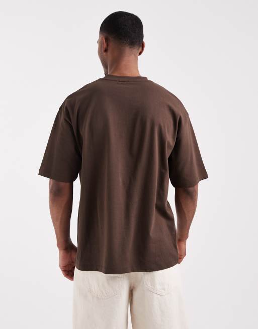 ASOS DESIGN - Oversized T-shirt met voetbalprint in bruin, 5 van 5