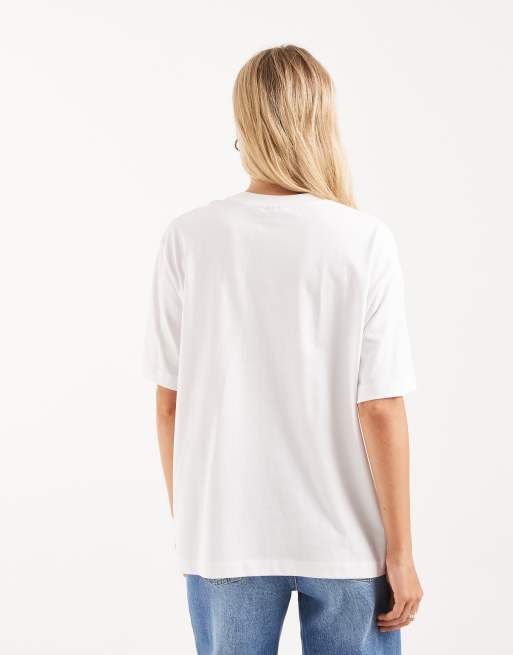 ASOS DESIGN oversized t-shirt with Anatolia cherries graphic in white, 4 of 4