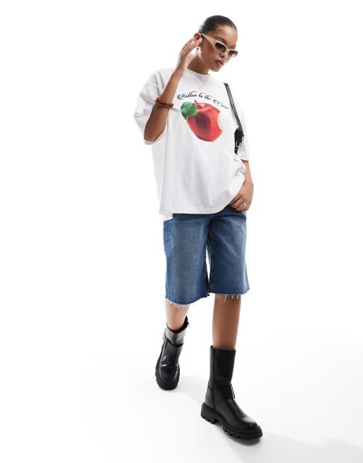 ASOS DESIGN oversized t-shirt with apple graphic in white | ASOS