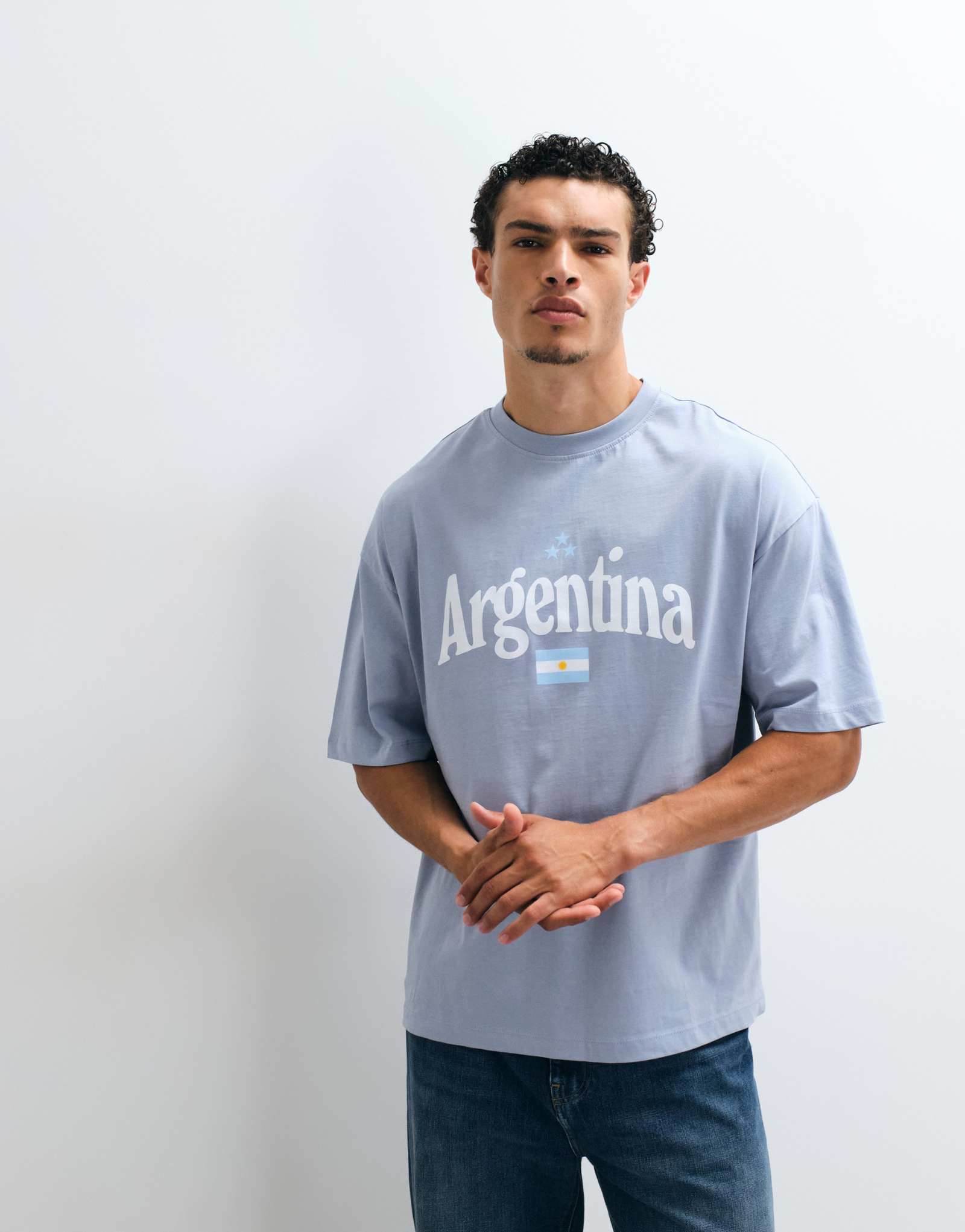 ДИЗАЙНЕРСКАЯ футболка оверсайз от ASOS с изображением Аргентины синего цвета blue blizzard