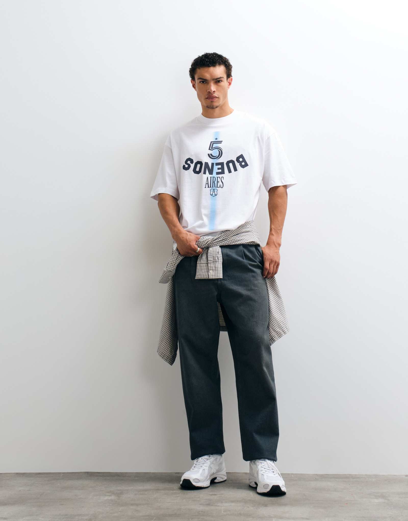 ДИЗАЙНЕРСКАЯ футболка оверсайз от ASOS с изображением Аргентины белого цвета white
