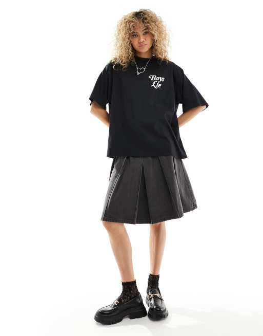 ASOS DESIGN oversized t-shirt with boys lie heart balloon graphic in black, 3 of 4