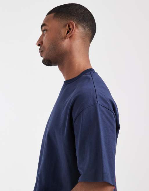 ASOS DESIGN oversized T-shirt with cartoon fish and chips graphic in navy, 4 of 5