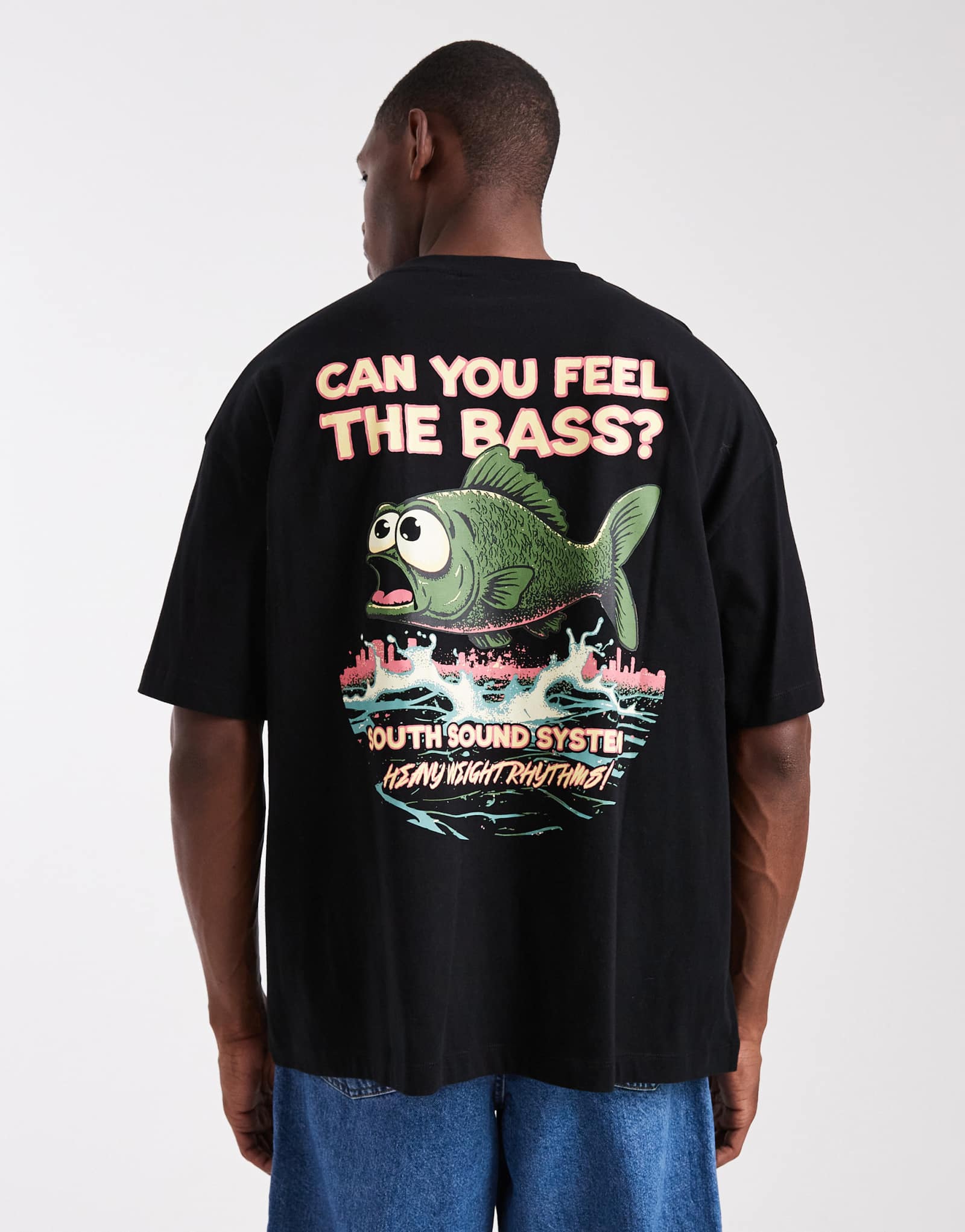 Футболка ASOS DESIGN оверсайз с мультяшным принтом черная