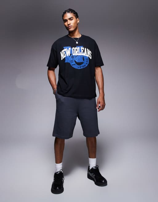 ASOS DESIGN oversized T-shirt with city graphic in black, 3 of 4