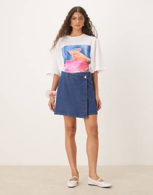 Asos Design Oversized T-shirt With Cocktail Drink Graphic In White