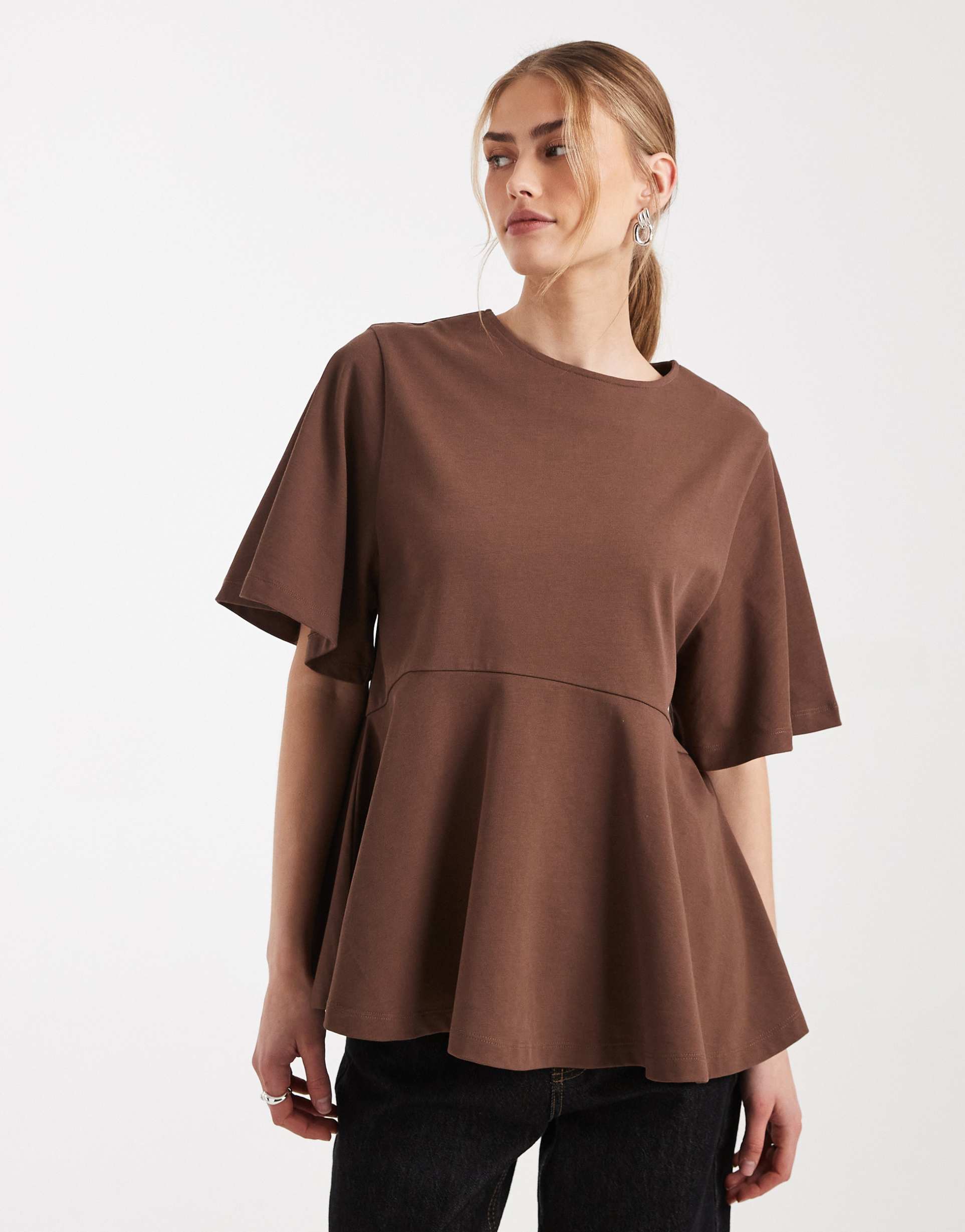 asos design oversized t-shirt with exaggerated sleeve and peplum hem in chocolate