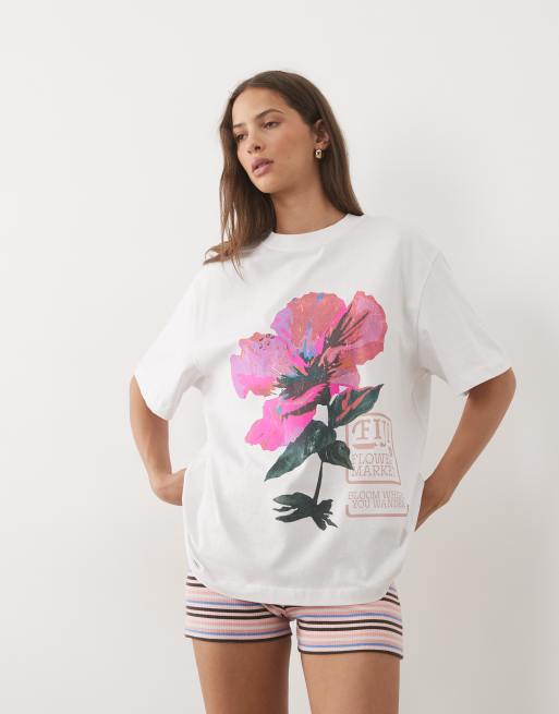ASOS DESIGN oversized t-shirt with Fiji flower graphic in white, 2 of 4