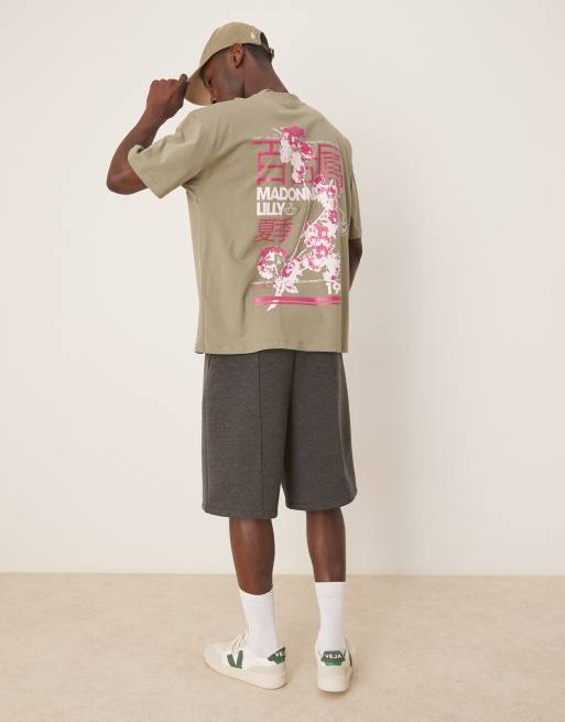 ASOS DESIGN oversized t-shirt with floral graphic in light khaki, 3 of 4