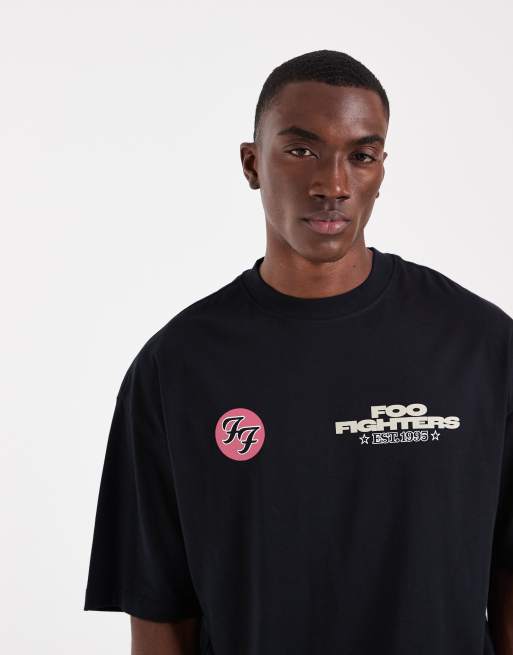 ASOS DESIGN oversized t-shirt with Foo Fighters print in Black, 3 of 5