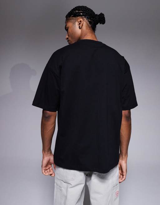 ASOS DESIGN oversized t-shirt with football graphic in black , 3 of 5