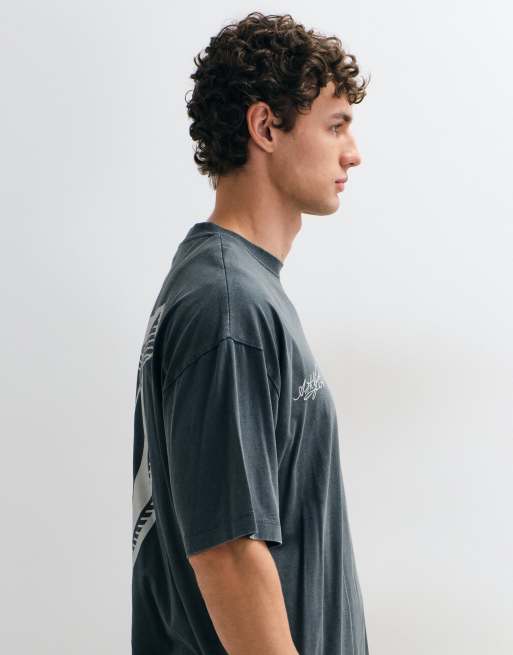 ASOS DESIGN oversized t-shirt with Guinness Harp print in Charcoal, 3 of 5