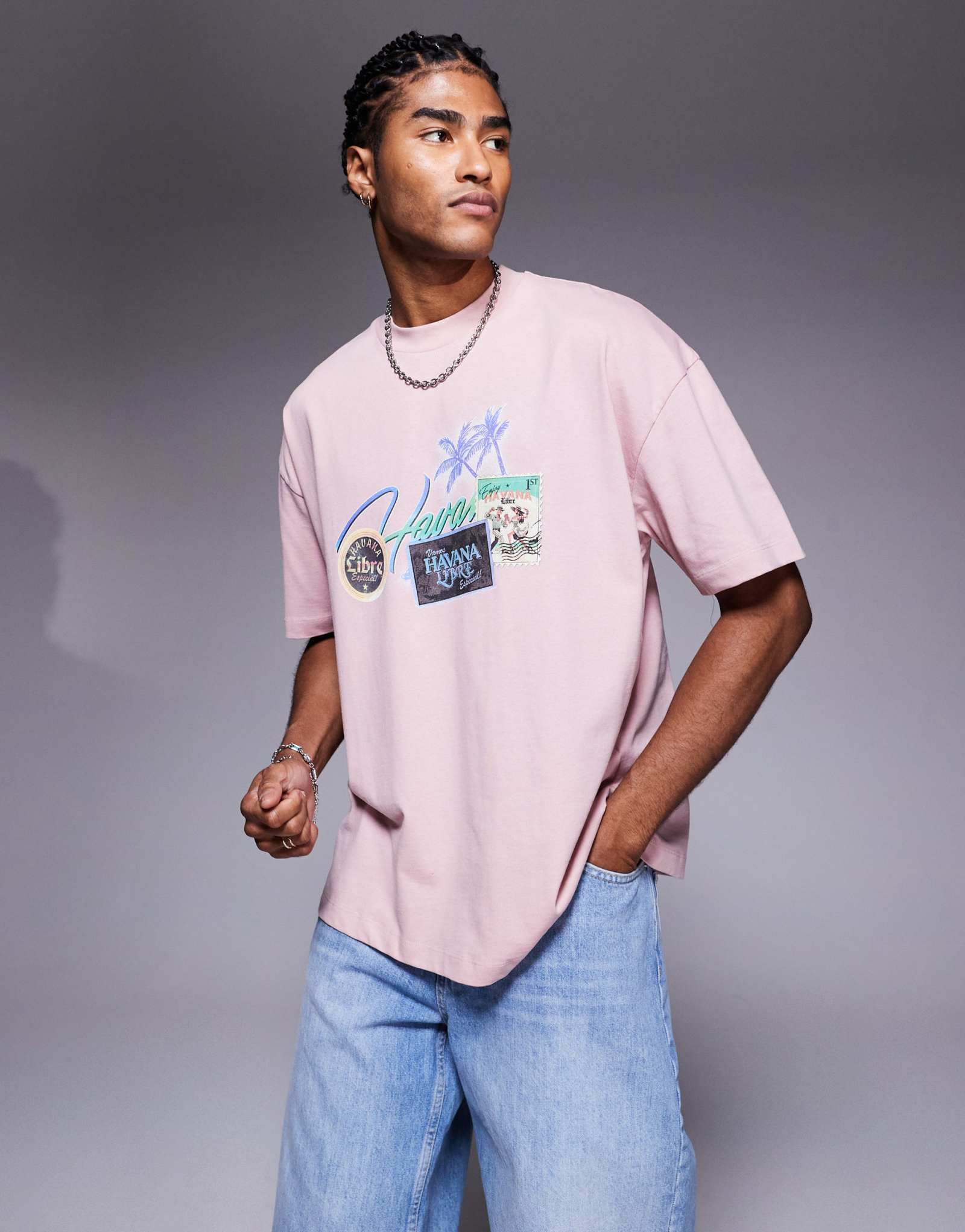 ДИЗАЙНЕРСКАЯ футболка оверсайз от ASOS с ярким летним рисунком светло-розового цвета