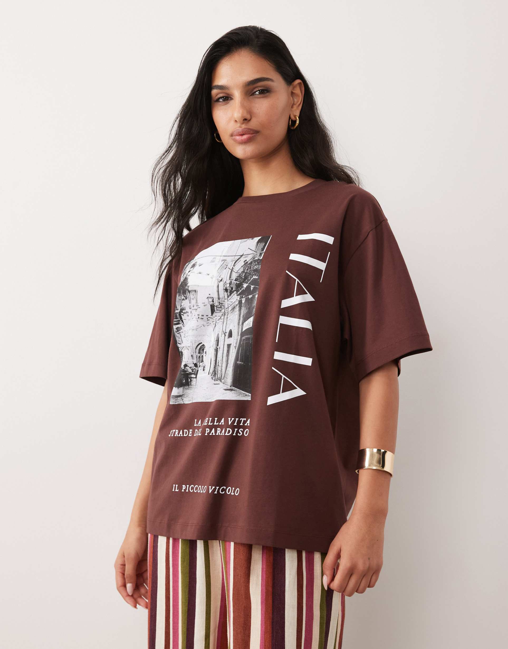 asos design oversized t-shirt with italia graphic in chocolate