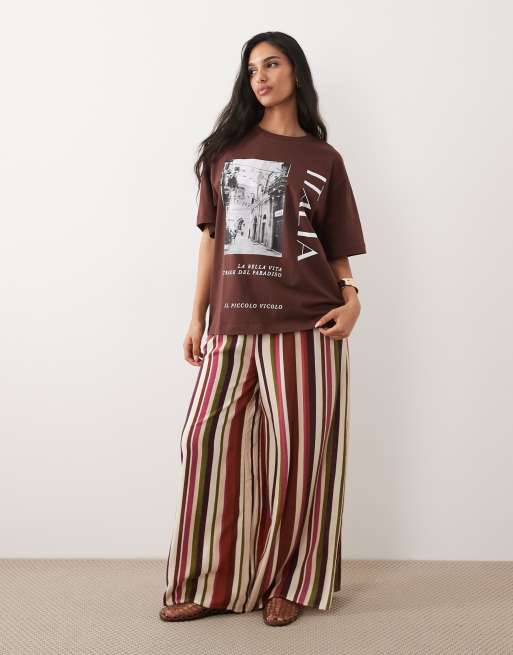 ASOS DESIGN oversized t-shirt with Italia graphic in chocolate , 2 of 4