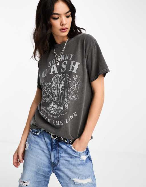 ASOS DESIGN oversized t-shirt with johnny cash licence cowboy boots ...