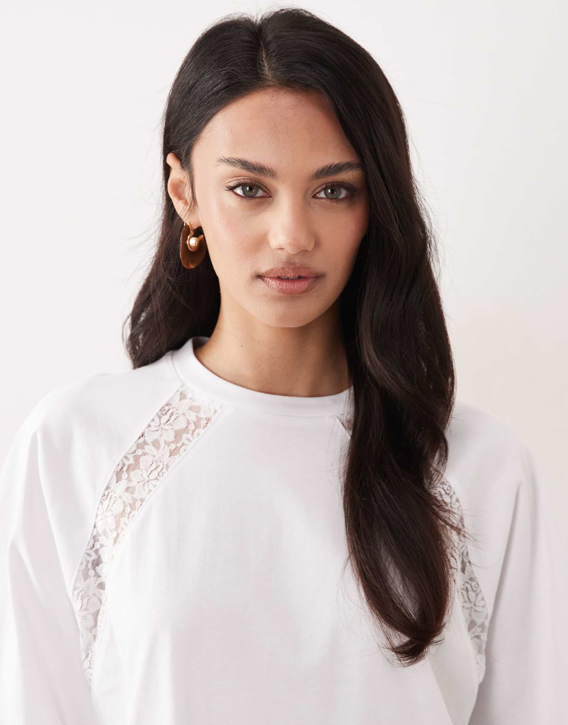asos design oversized t-shirt with lace trim raglan detail in white