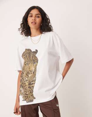Asos Design Oversized T-shirt With Leopard Graphic In White