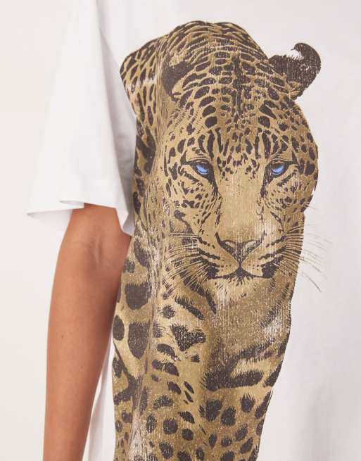 ASOS DESIGN oversized T-shirt with leopard graphic in white, 4 of 4