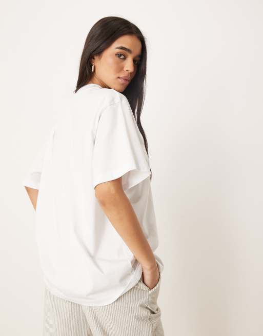ASOS DESIGN oversized t-shirt with london flower market graphic in white, 4 of 4
