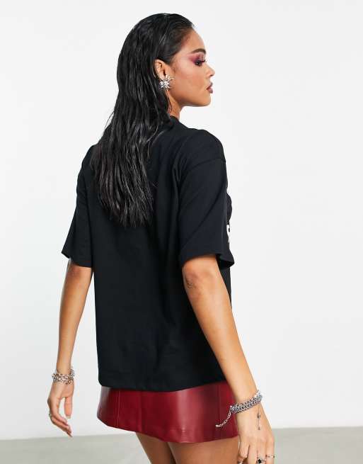 ASOS DESIGN oversized t-shirt with love at first bite glitter lips in black, 3 of 4