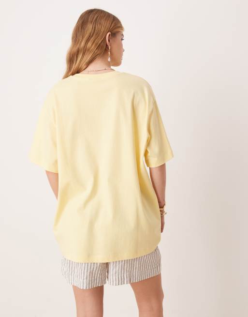ASOS DESIGN oversized T-shirt with Mallorca graphic in yellow, 3 of 4