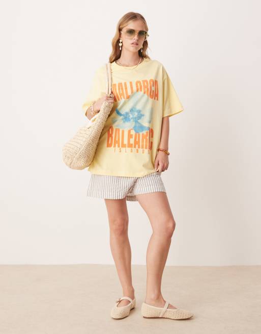ASOS DESIGN oversized T-shirt with Mallorca graphic in yellow, 4 of 4