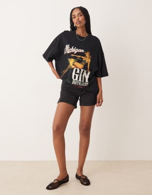 Asos Design Oversized T-shirt With Michigan Gin Graphic In Black