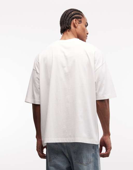 ASOS DESIGN oversized t-shirt with Netherlands football graphic in white, 4 of 5