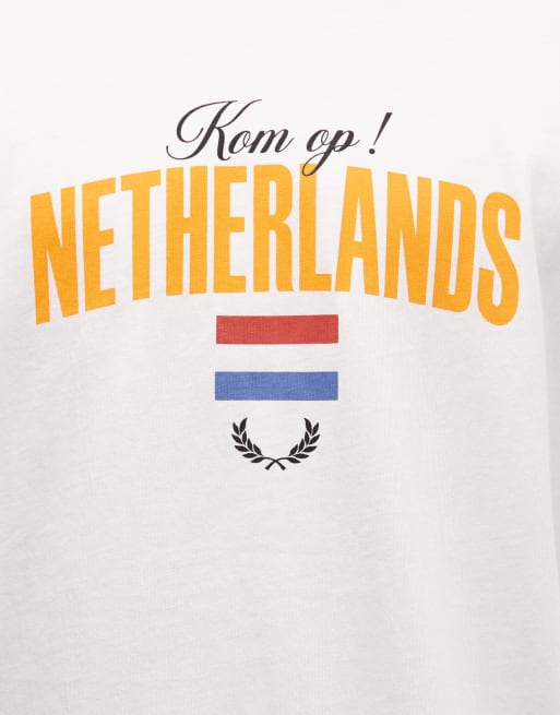 ASOS DESIGN oversized t-shirt with Netherlands football graphic in white, 5 of 5