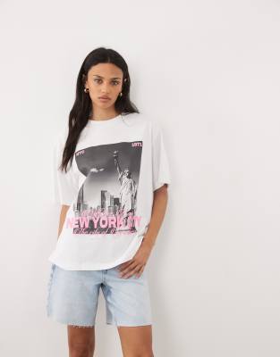 Asos Design Oversized T-shirt With New York Graphic In White