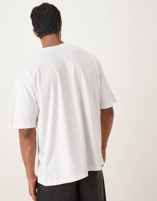 ASOS DESIGN oversized t-shirt with OASIS Liam and Noel prints in white, 3 of 4